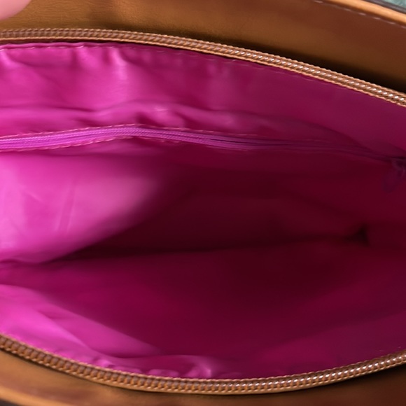 Lily Bloom Summer Fun yellow crossbody bag - Picture 7 of 10